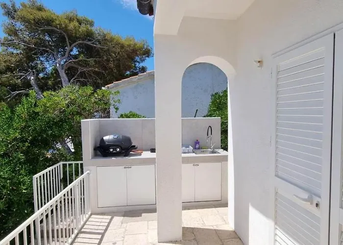 Villa Bella Hvar - Pool & Sea View